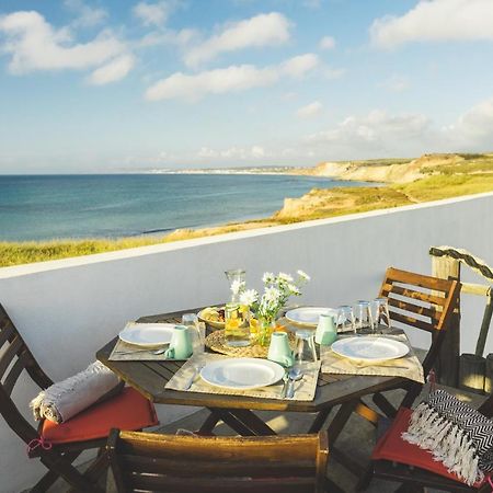 Soulsurfcamp Portugal Bed and Breakfast Peniche Exteriör bild