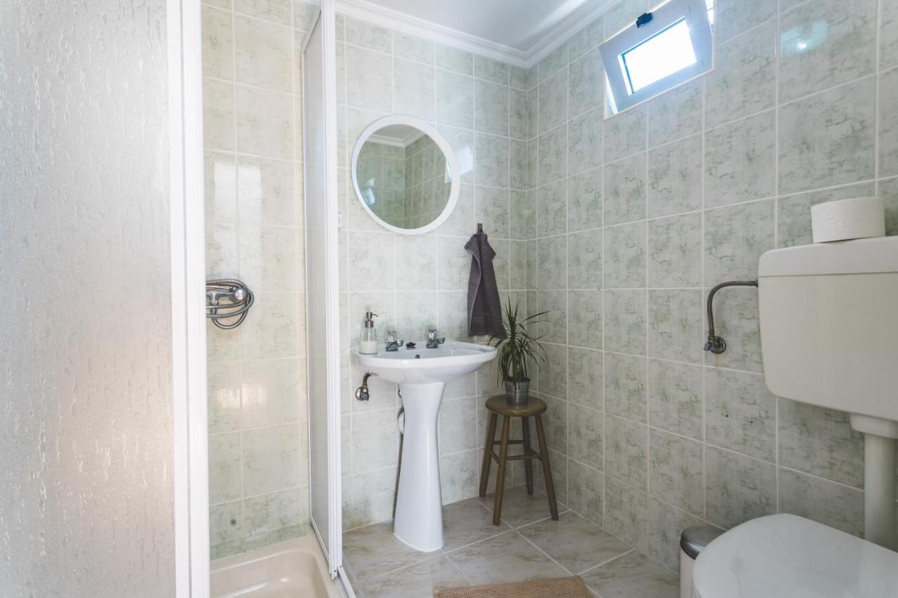 Soulsurfcamp Portugal Bed and Breakfast Peniche Exteriör bild