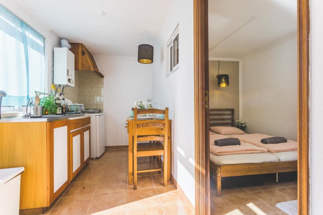 Soulsurfcamp Portugal Bed and Breakfast Peniche Exteriör bild
