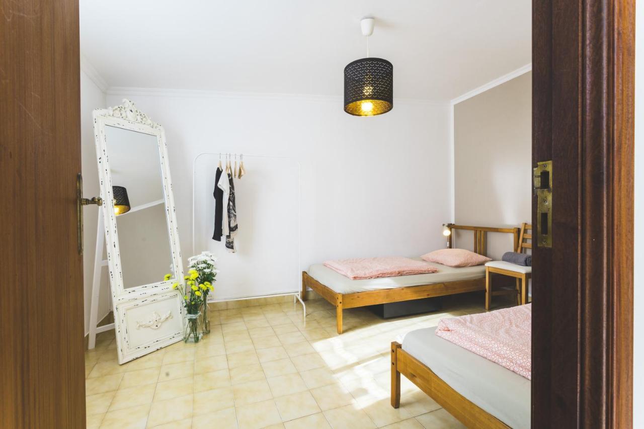 Soulsurfcamp Portugal Bed and Breakfast Peniche Exteriör bild