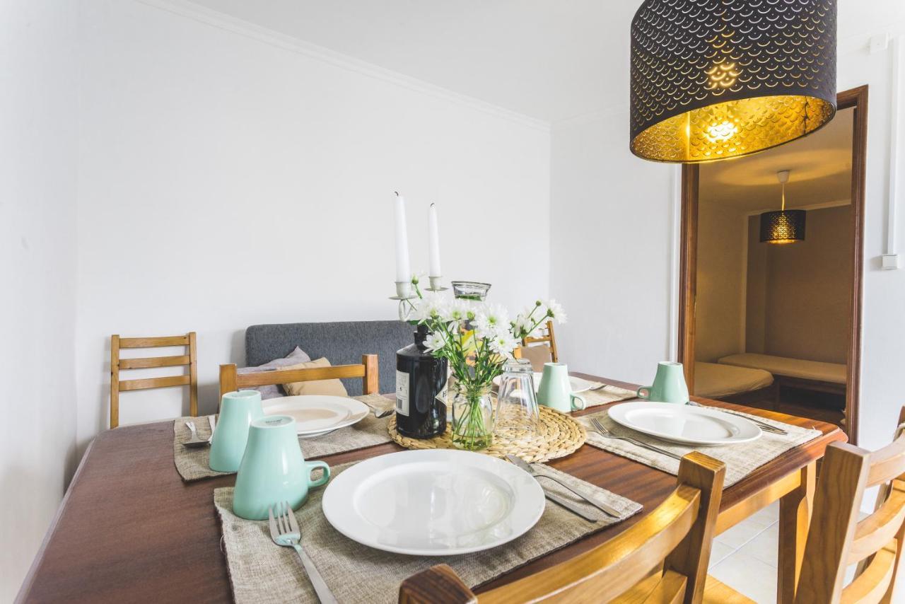 Soulsurfcamp Portugal Bed and Breakfast Peniche Exteriör bild