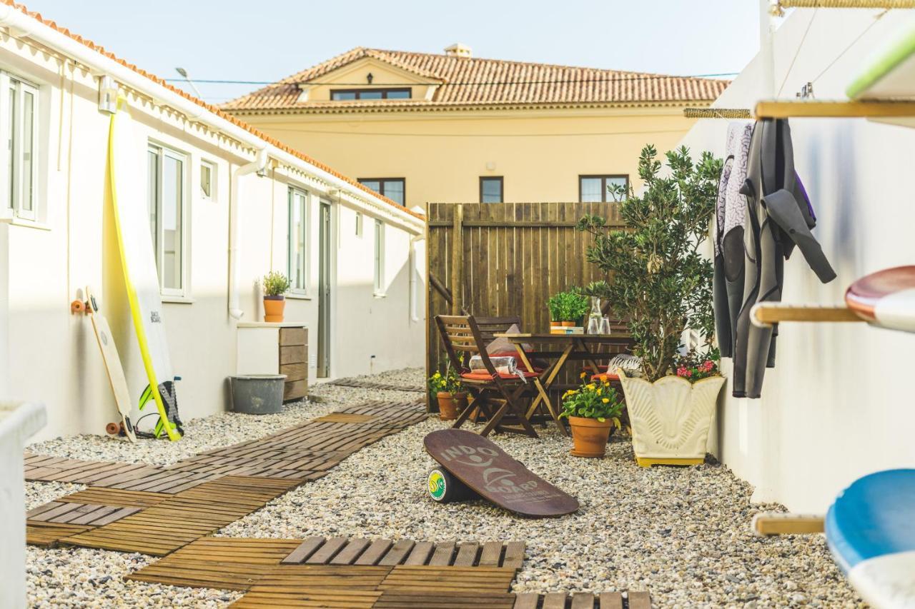 Soulsurfcamp Portugal Bed and Breakfast Peniche Exteriör bild