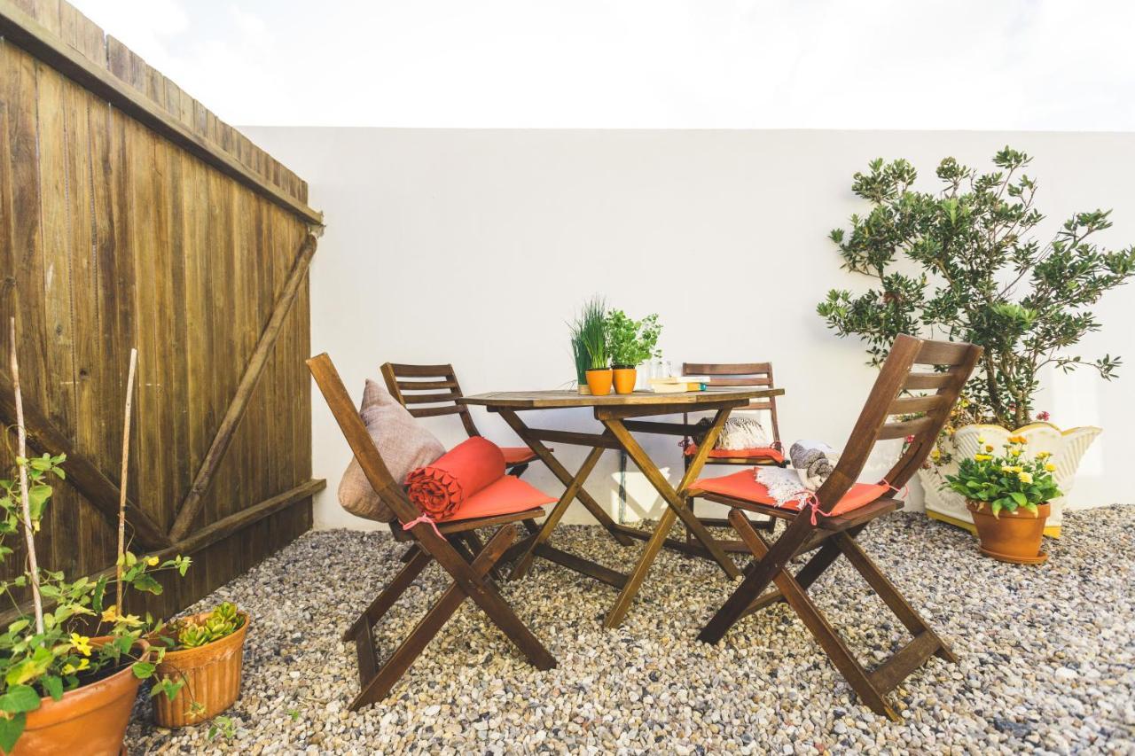 Soulsurfcamp Portugal Bed and Breakfast Peniche Exteriör bild